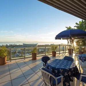 https://villa-marina-guest-house.hotels-capetown.com